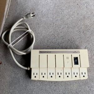 Newpoint Computer Surge Protector Model C80T *Works*